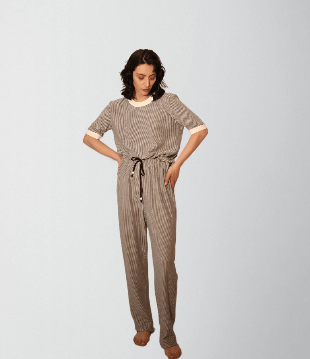 Organic cotton striped casual pants outfit - Baleni