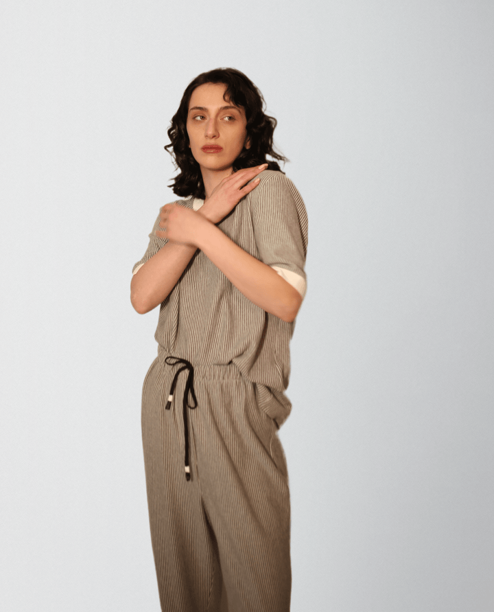 Organic cotton striped casual pants outfit - Baleni
