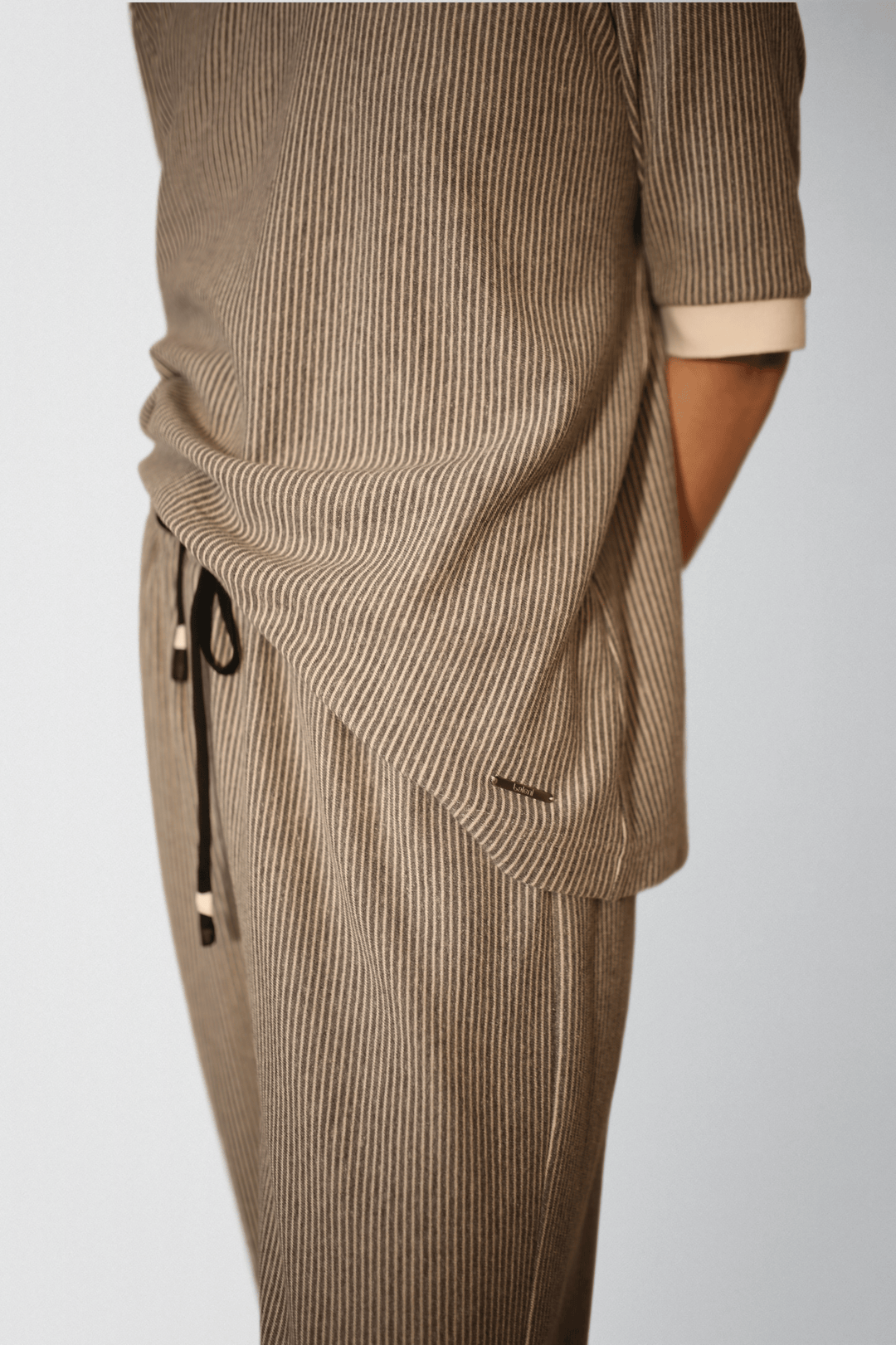 Organic cotton striped casual pants outfit - Baleni