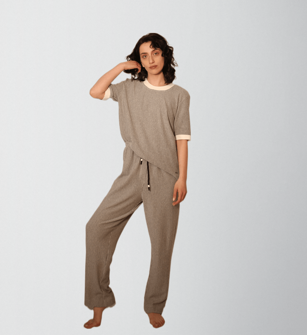Organic cotton striped casual pants outfit - Baleni