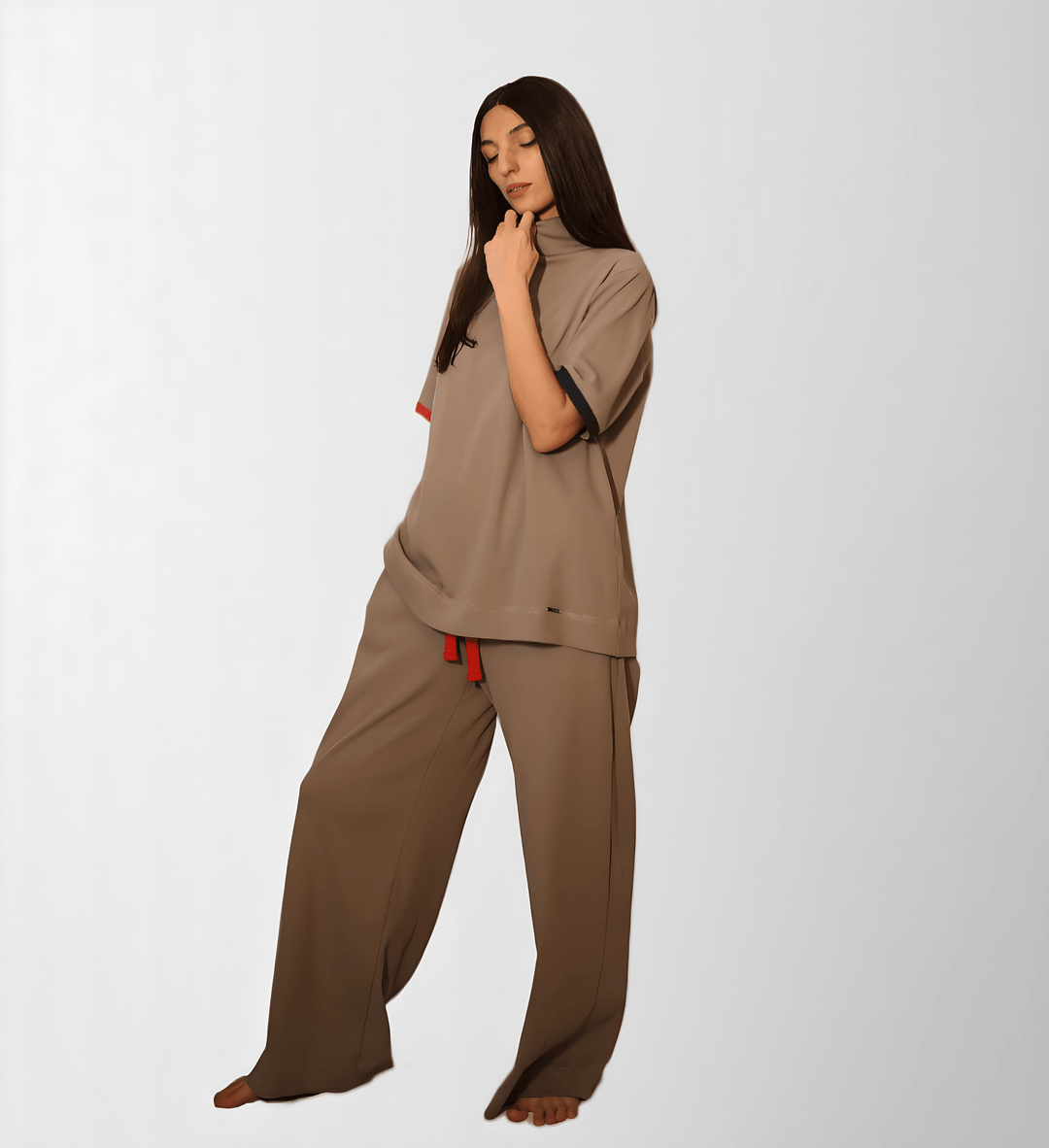 Casual Organic Cotton High-Neck Outfit