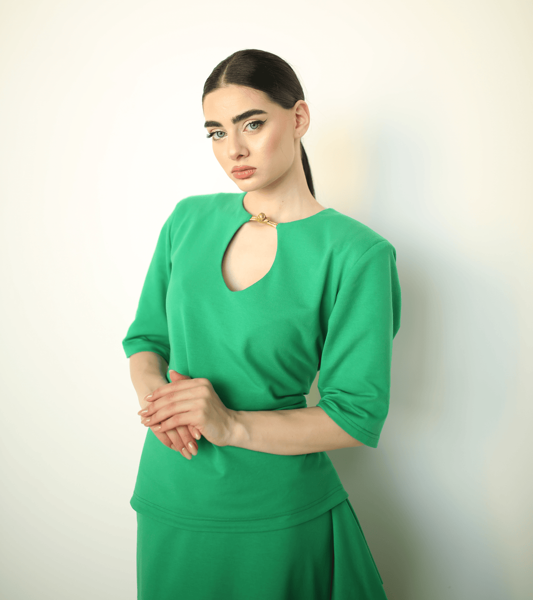 Cotton green elegant skirt ensemble with gold satin frog closure - Baleni