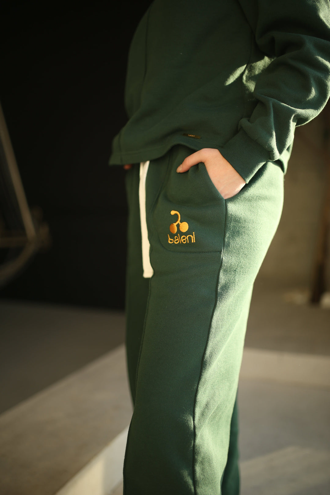 Embroidered organic soft jersey casual tracksuit - Baleni