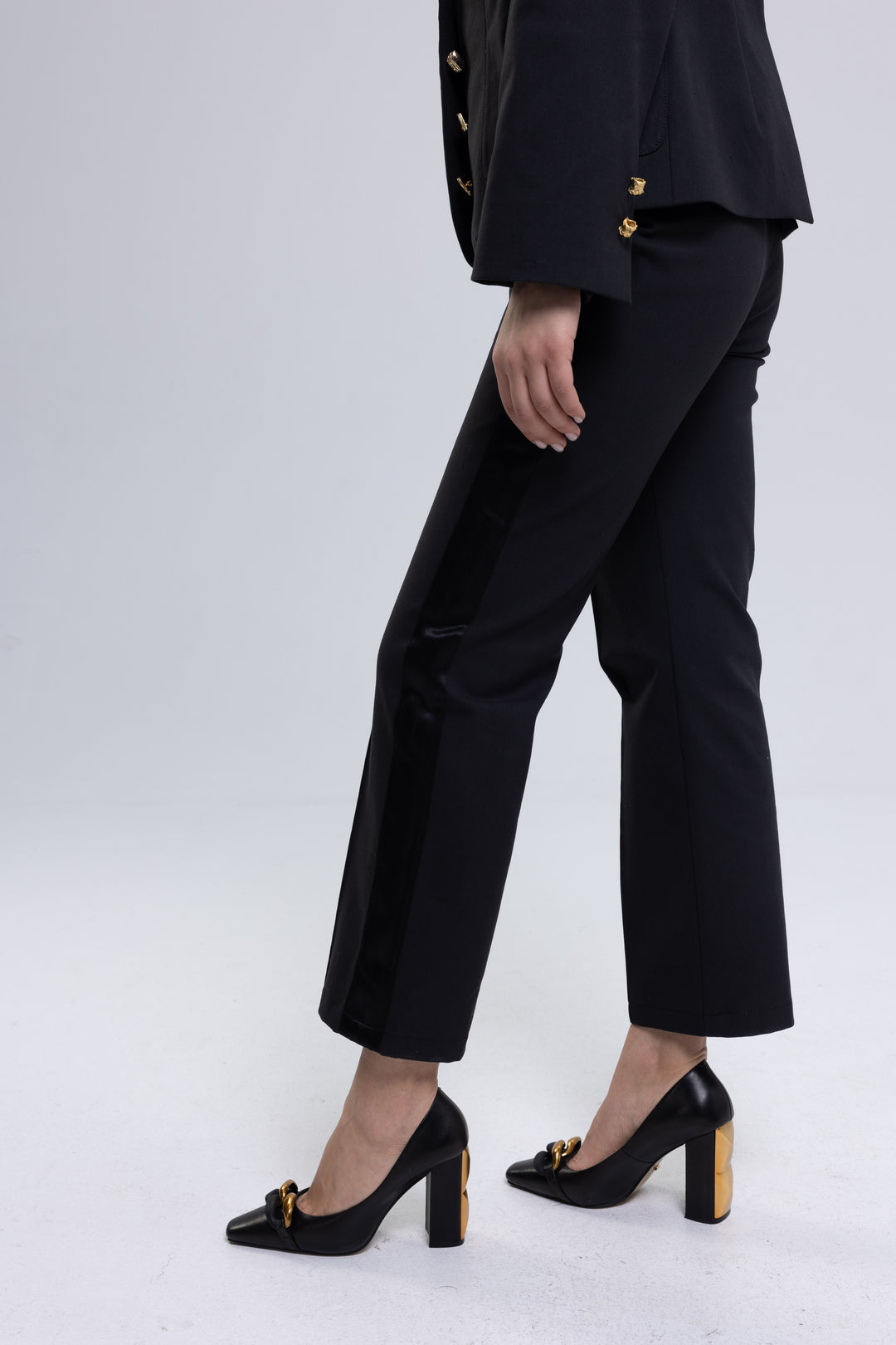 Single-Breasted Stretchy Slim-Cropped Trousers Ensemble