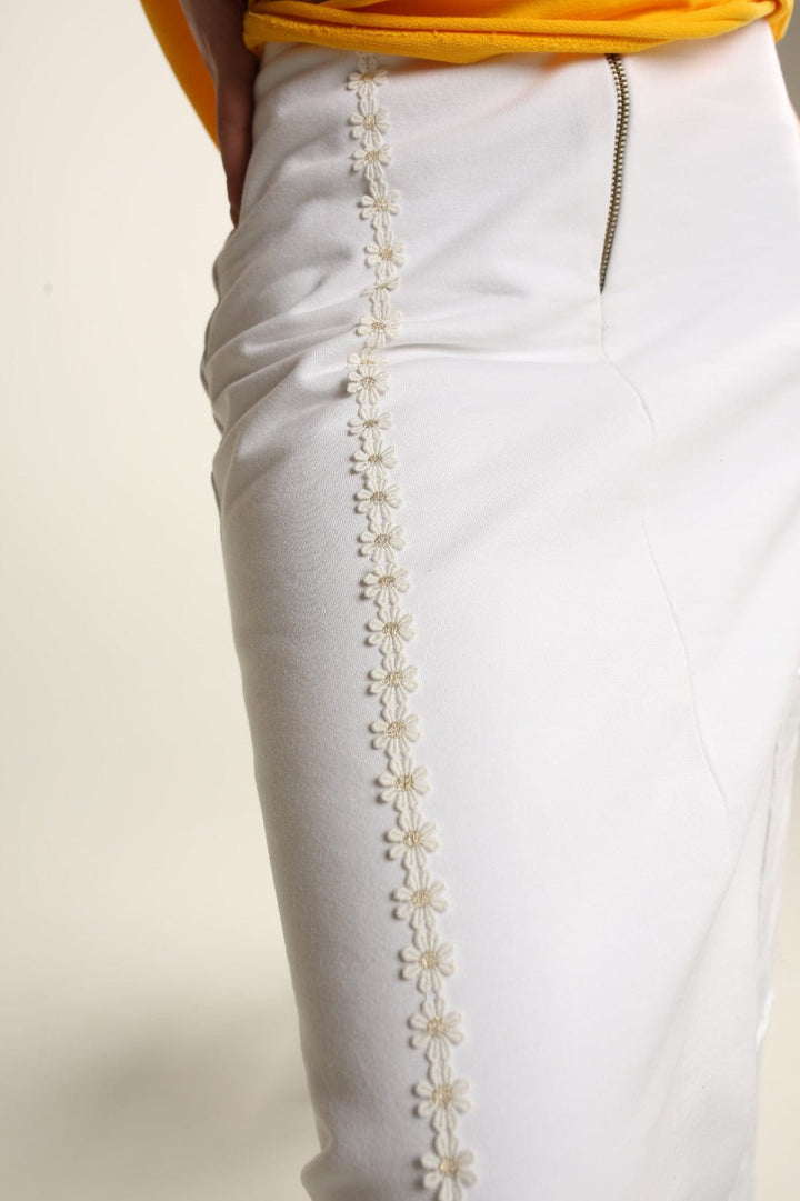 Chamomile Trim Cotton Heavy A-Line Skirt
